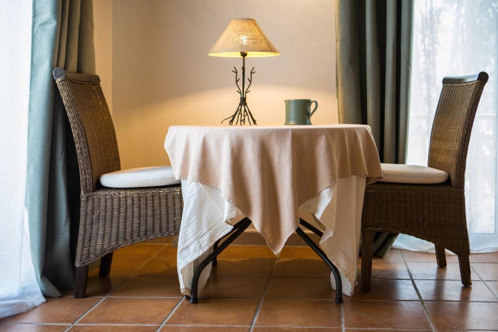 In Provence Hotel - Experience Atypique Venelles Εξωτερικό φωτογραφία