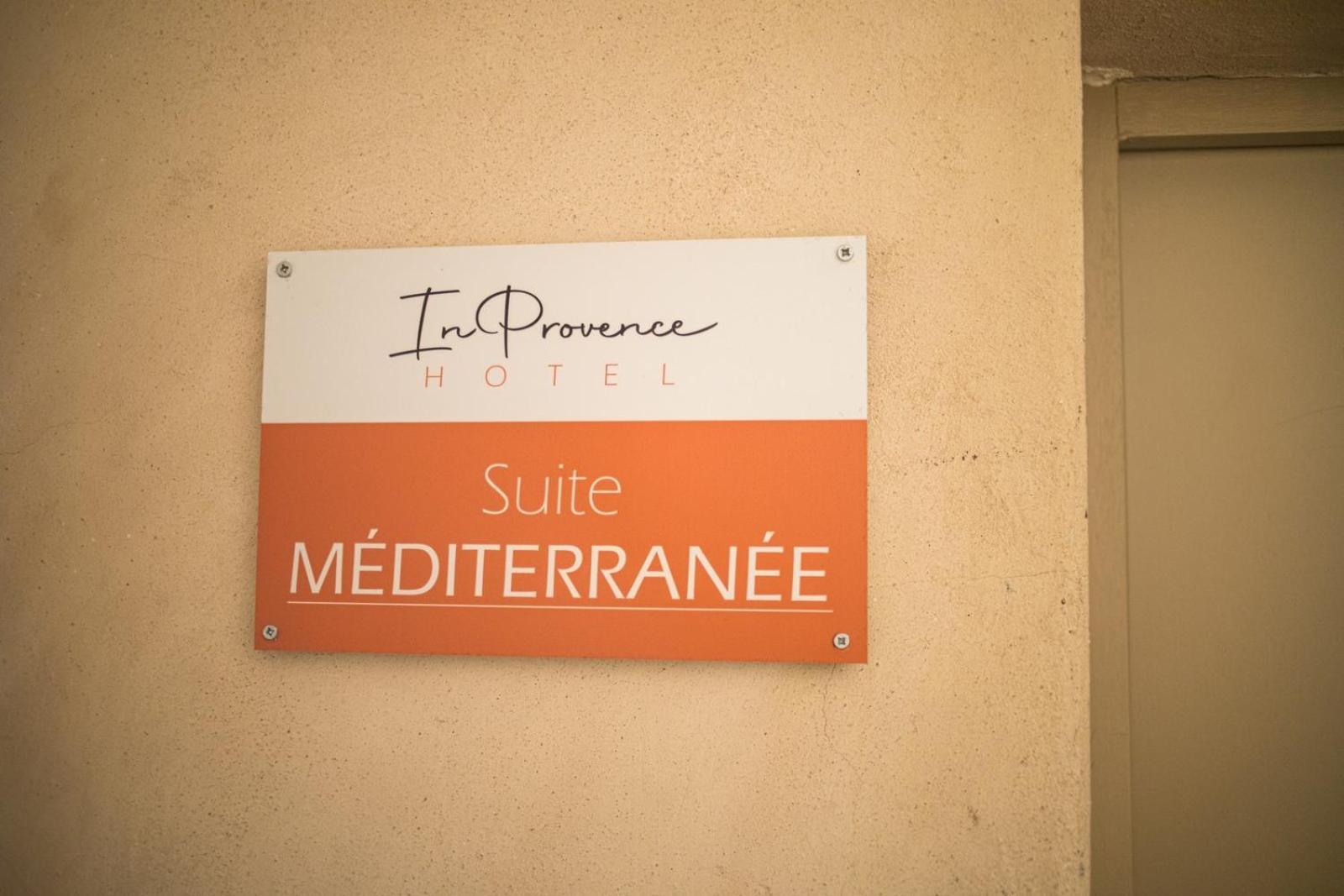 In Provence Hotel - Experience Atypique Venelles Εξωτερικό φωτογραφία