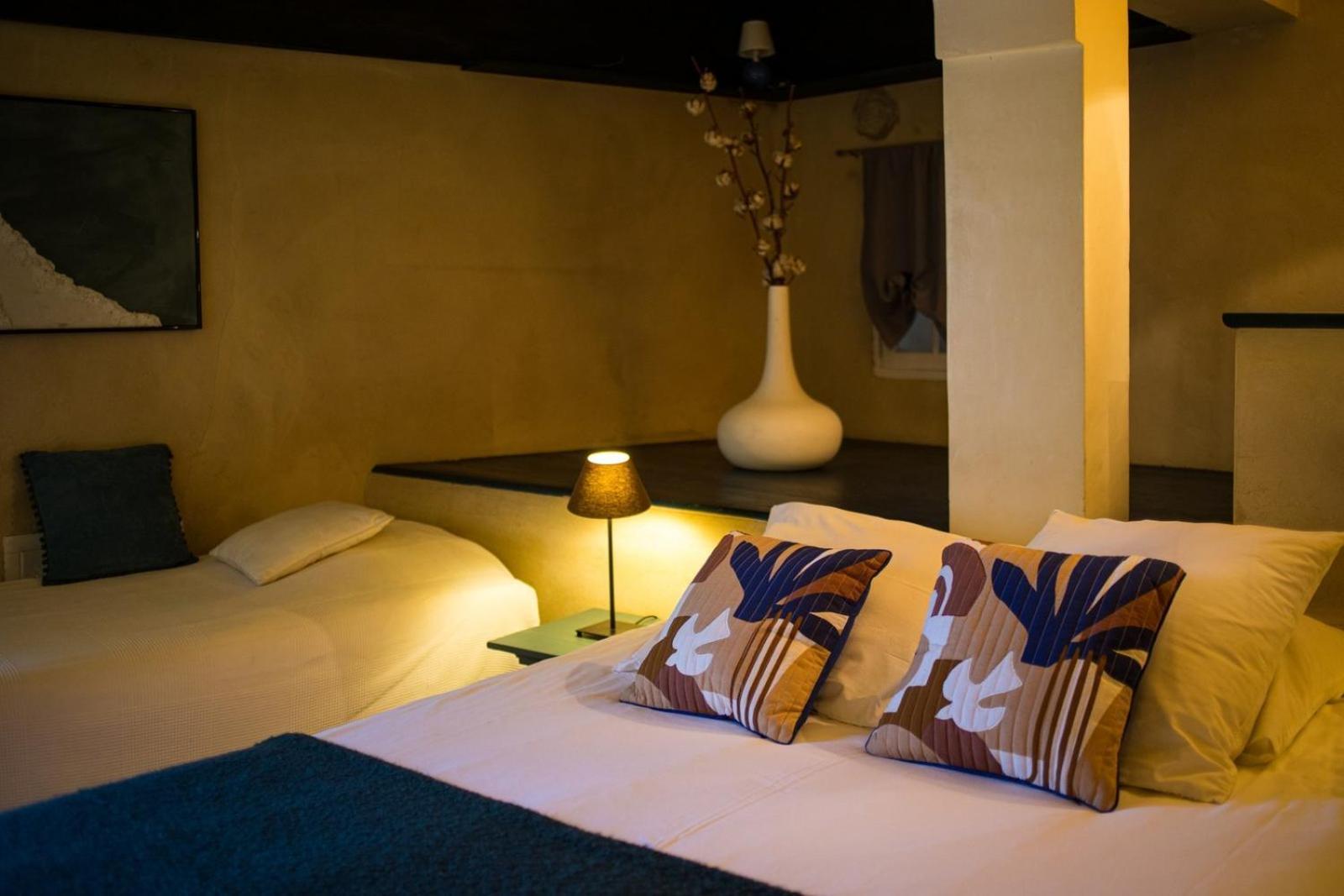 In Provence Hotel - Experience Atypique Venelles Εξωτερικό φωτογραφία